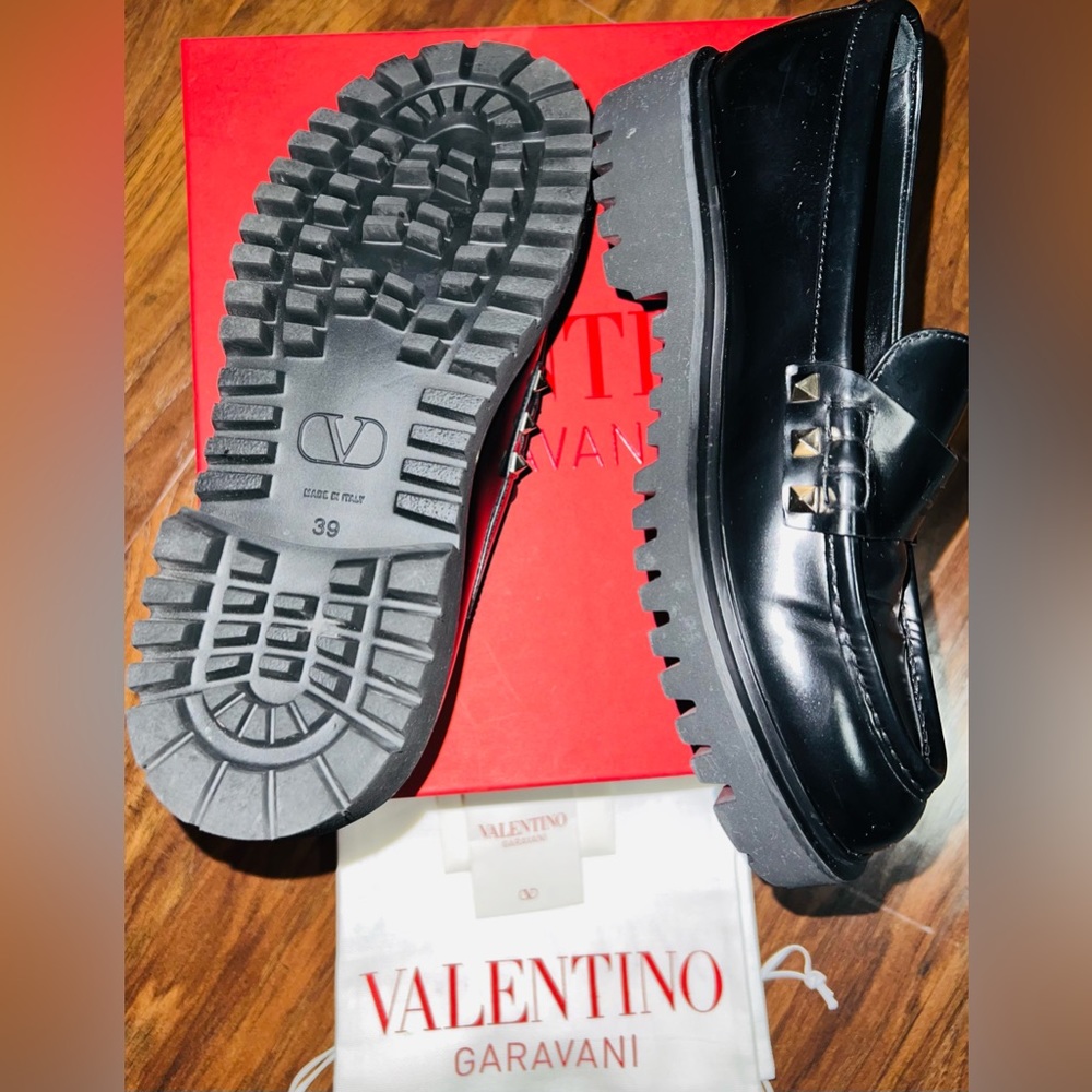 Women’s VALENTINO LOAFER - Picture 5 of 8